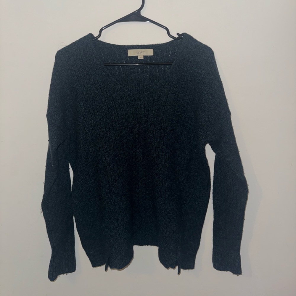 LOFT Women's Dark Green V-Neck Sweater
